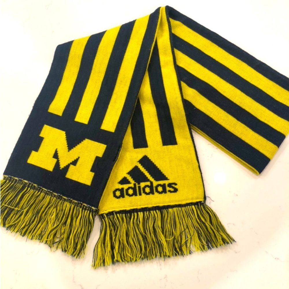 MICHIGAN STATE WOLVERINES Adidas Yellow/Navy Blue Scarf With Fringe NWOT